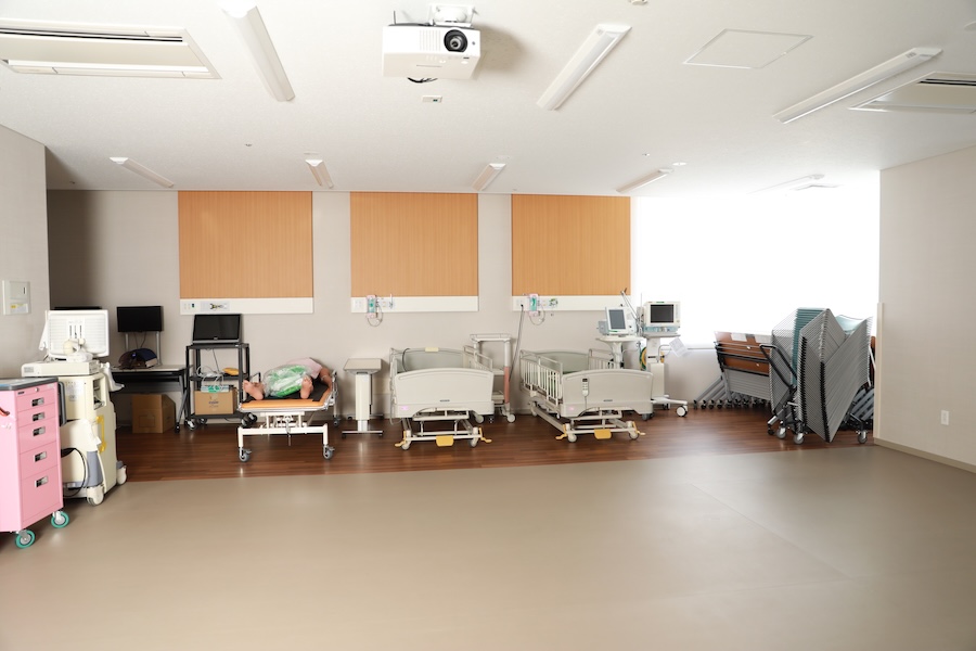 取材協力:河北総合病院 実習室 医療技術を練習・習得するための設備が整っている
