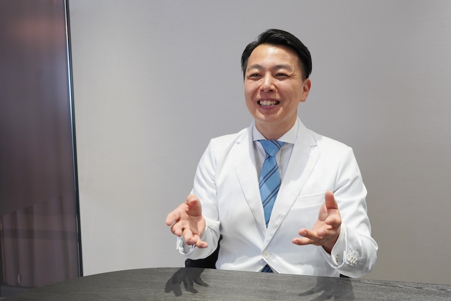 銀座アイグラッドクリニック 乾雅人院長