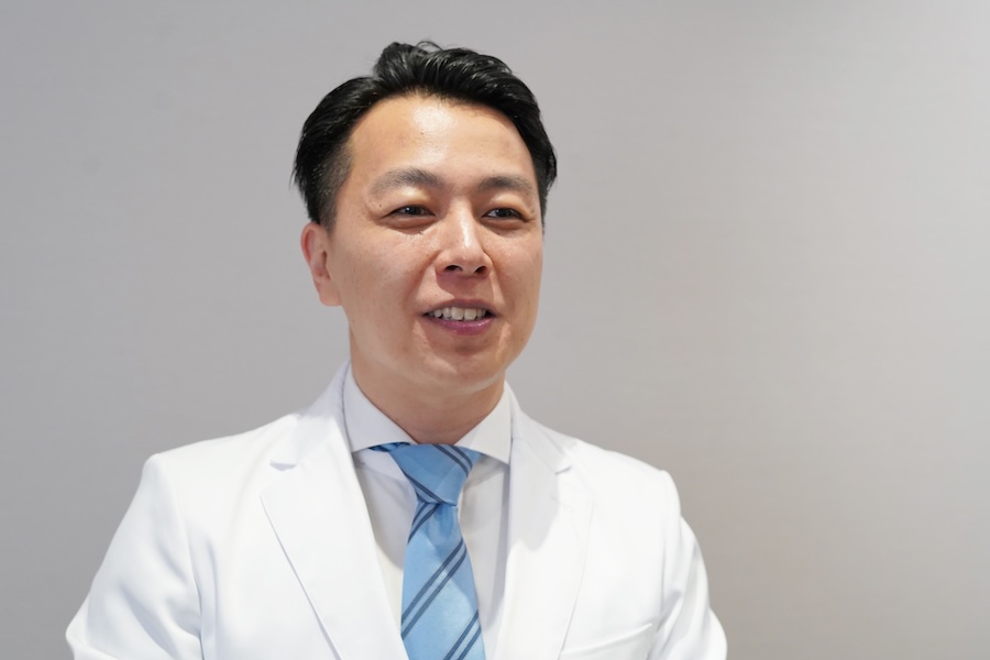 銀座アイグラッドクリニック 乾雅人院長