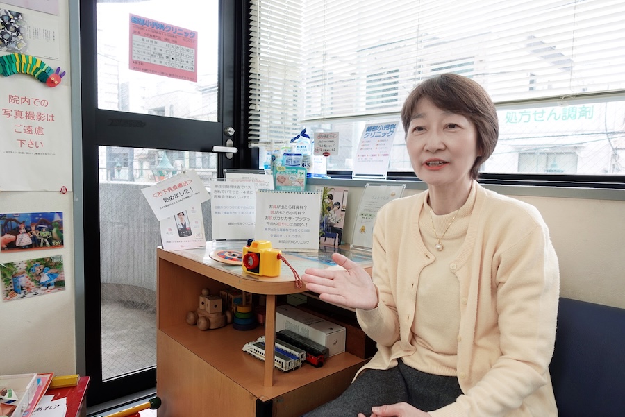 地域の「かかりつけ小児科医」として、子どもだけでなく家族全体を見守りたいと語る細部院長