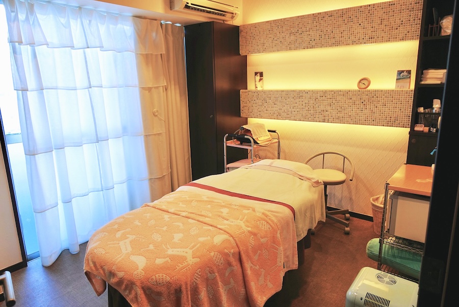 診察室のほか、施術室が2部屋。すべて完全個室