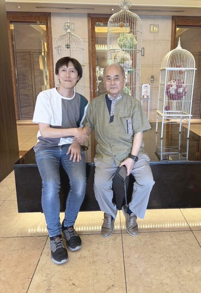 庄野院長が医師を志すきっかけとなった、幼少期に命を救ってくれた嵩原裕夫医師と